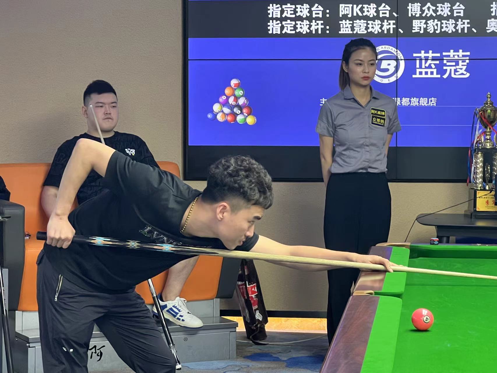 媒体和公众 媒体和公众