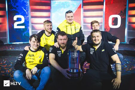 调整与人员 调整与人员